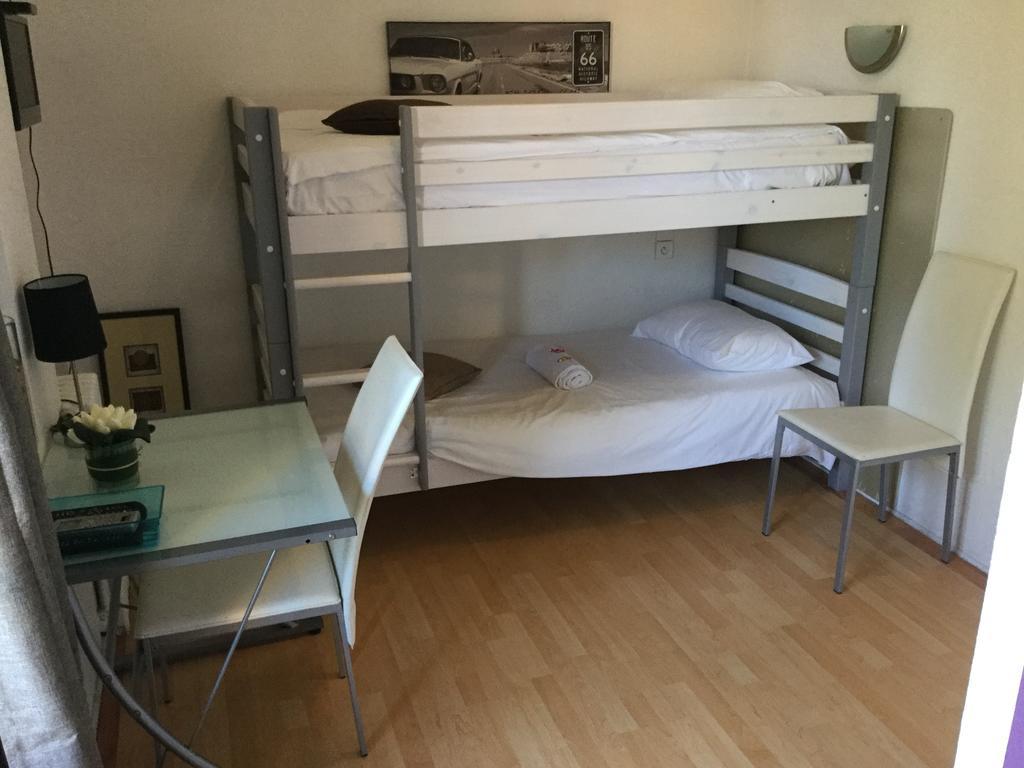 Hotel Restaurant Le 8 Mandelieu Kültér fotó