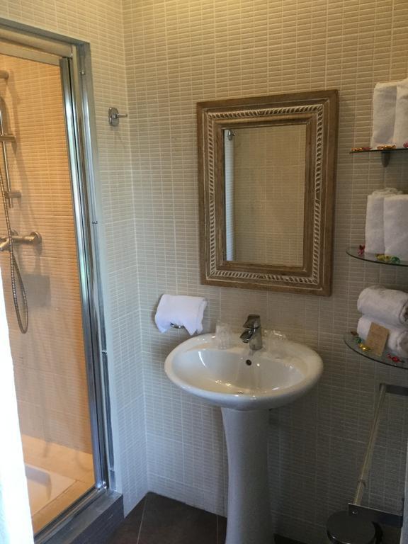 Hotel Restaurant Le 8 Mandelieu Kültér fotó