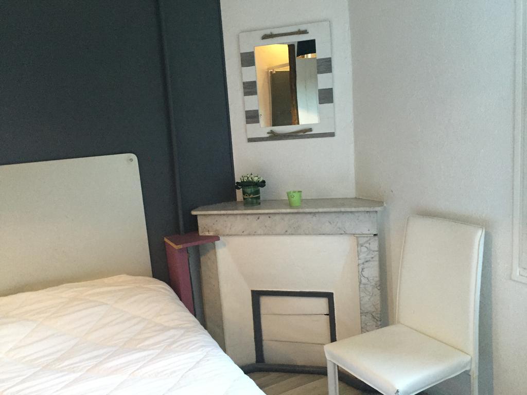 Hotel Restaurant Le 8 Mandelieu Kültér fotó