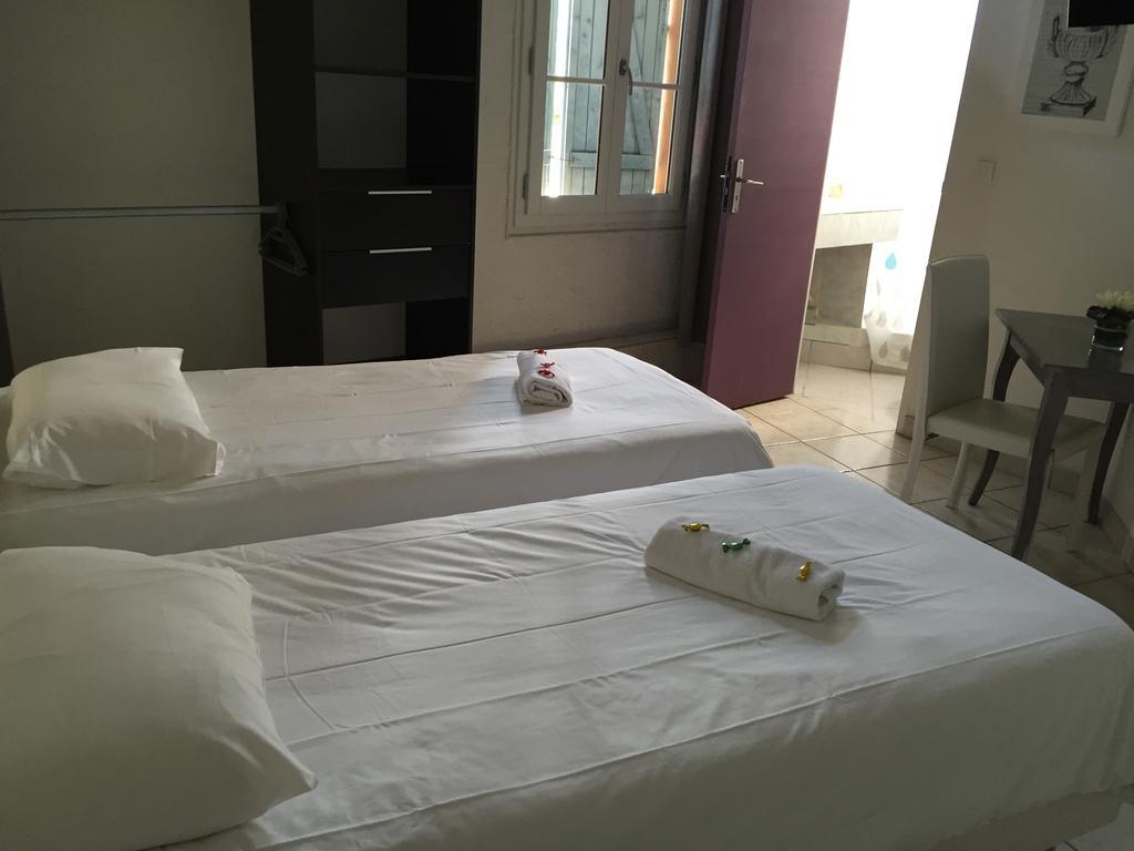 Hotel Restaurant Le 8 Mandelieu Kültér fotó